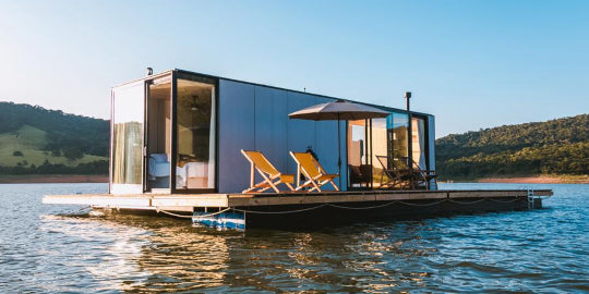 Zissou promove live commerce em casa flutuante com venda de experiências de descanso exclusivas