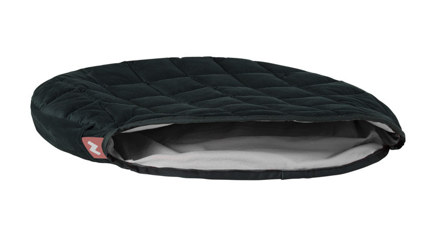 <p>DUVET | O Duvet dupla face é o refúgio que seu cachorro precisa para pegar no sono, oferecendo abrigo dentro da Toca Zissou</p>